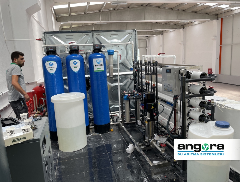 Deterjan ve kozmetik ürün üreticileri için istenilen her tonajda saf su  üretim tesisleri.Aqua Master farkı ile Aqua Master bir Angora Su Arıtma markasıdır.